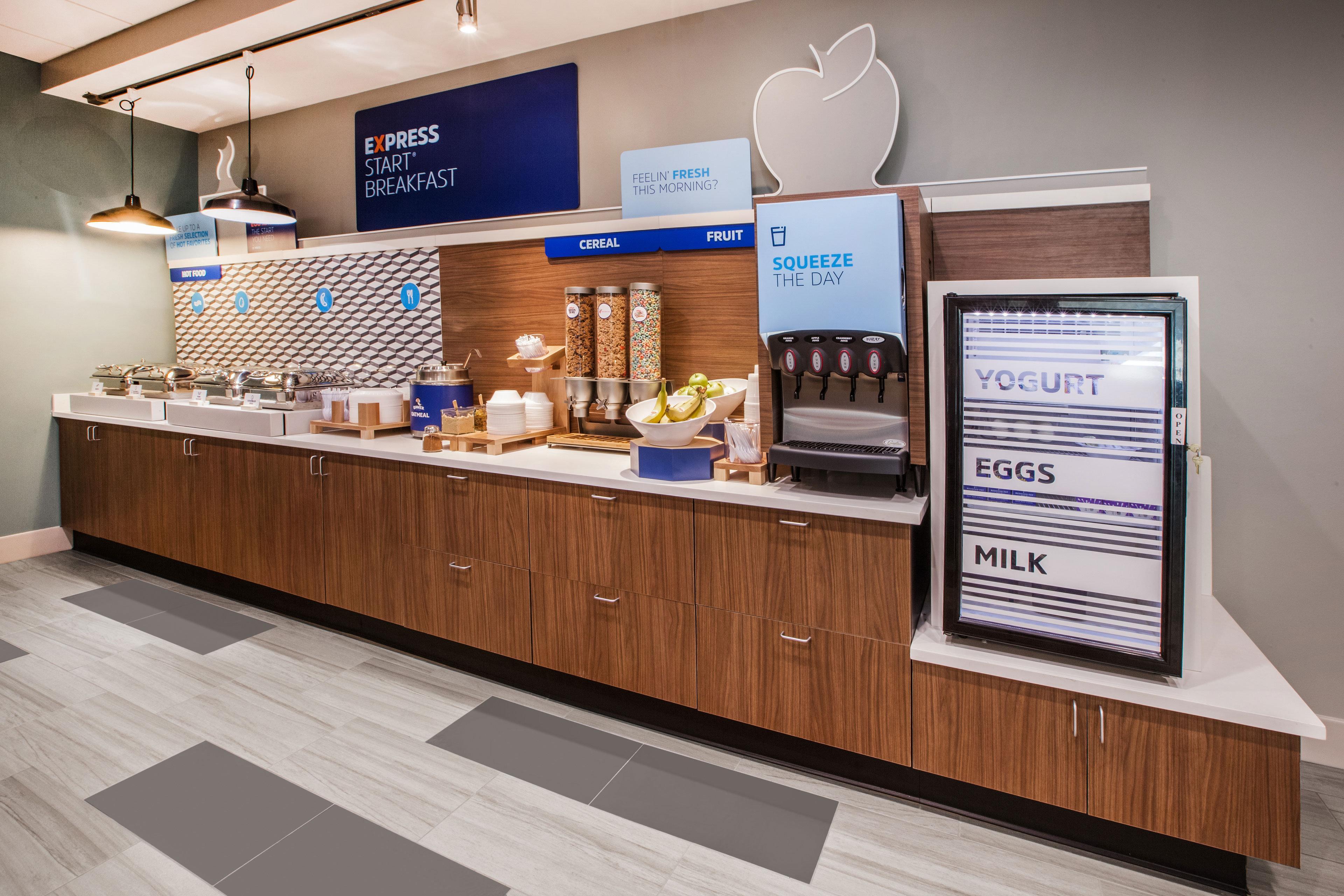Holiday Inn Express Hotel & Suites Charlotte By Ihg Exteriör bild