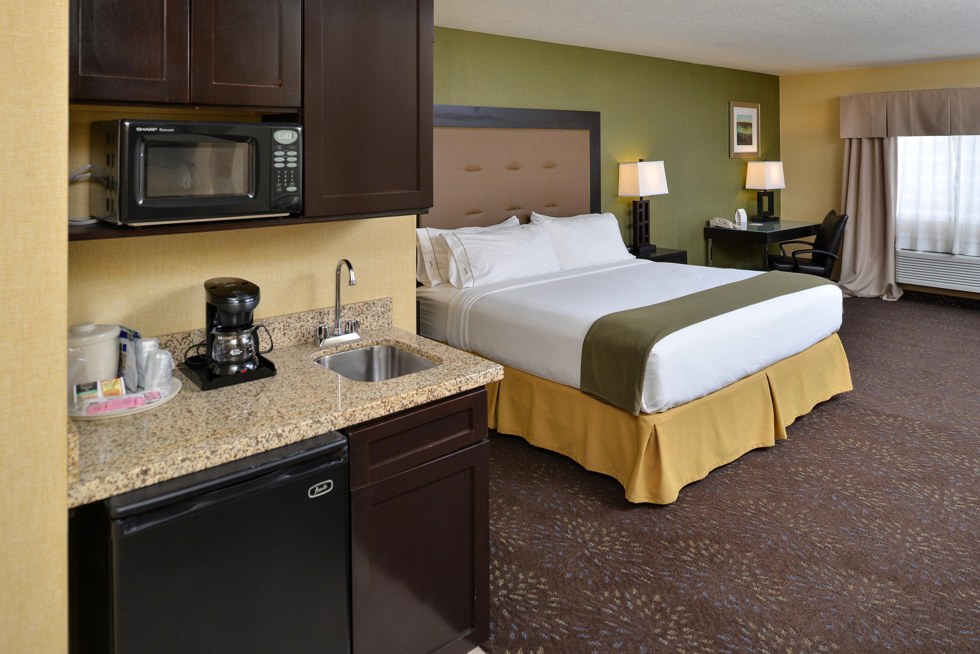 Holiday Inn Express Hotel & Suites Charlotte By Ihg Exteriör bild
