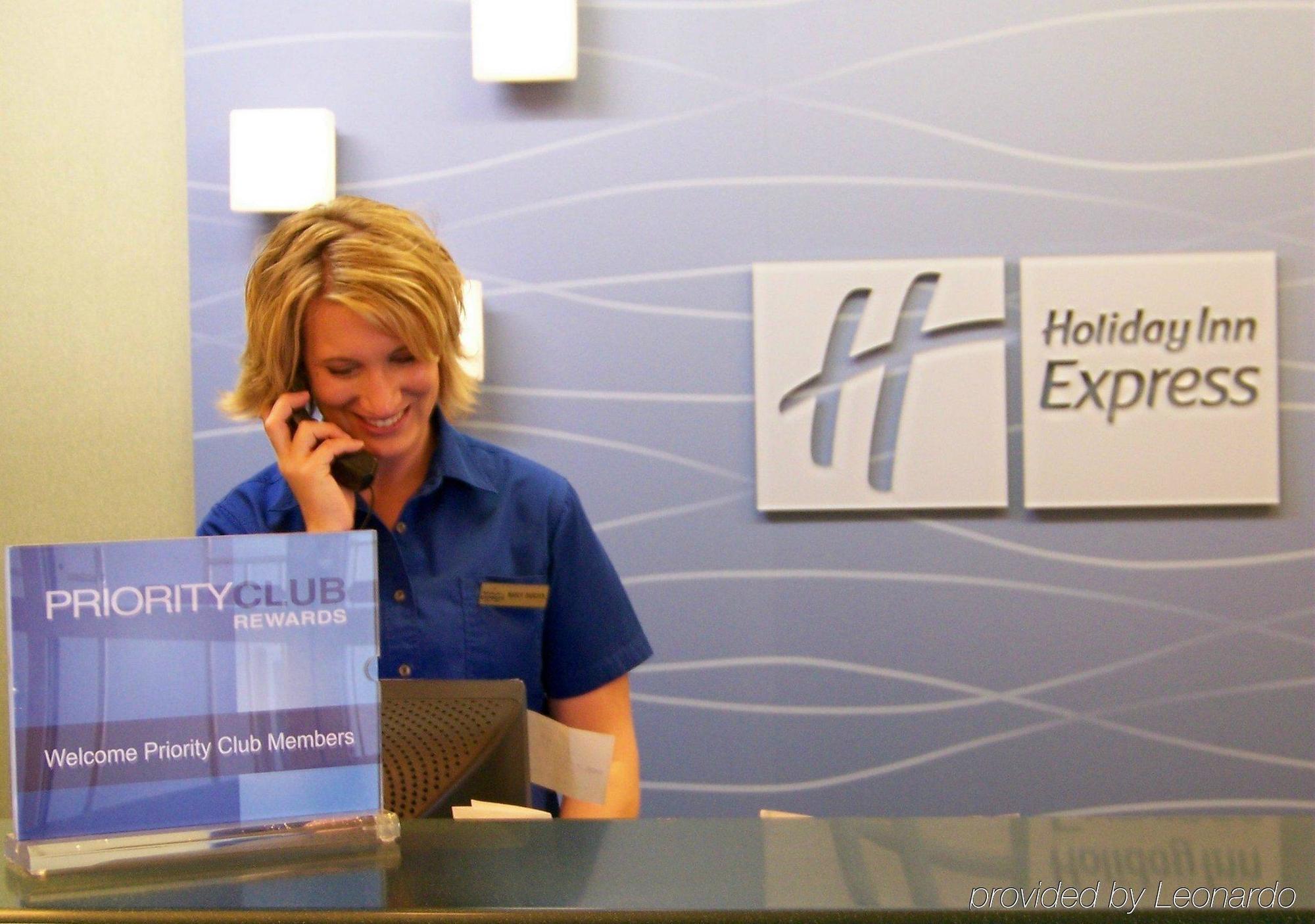 Holiday Inn Express Hotel & Suites Charlotte By Ihg Exteriör bild