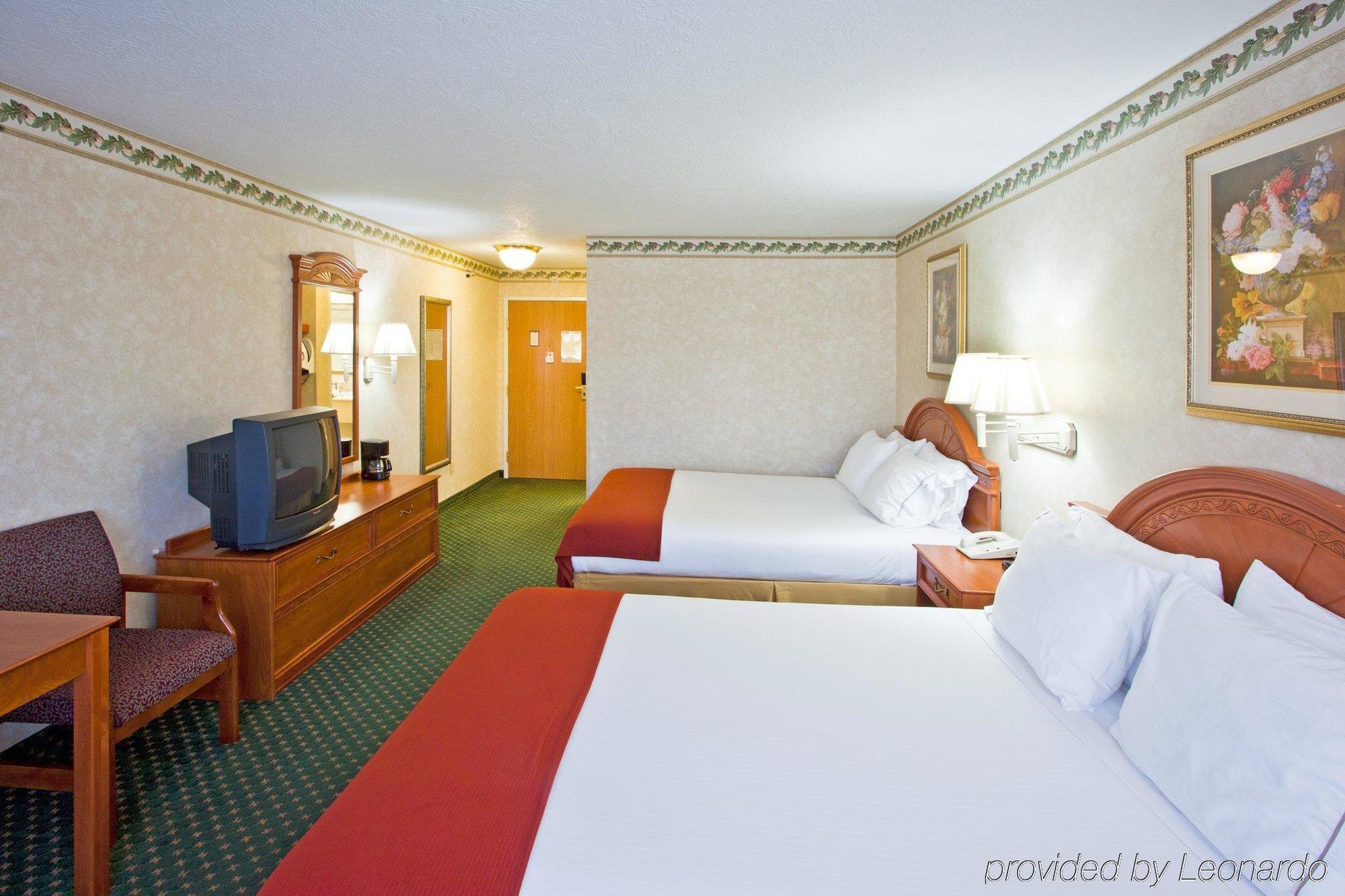 Holiday Inn Express Hotel & Suites Charlotte By Ihg Exteriör bild