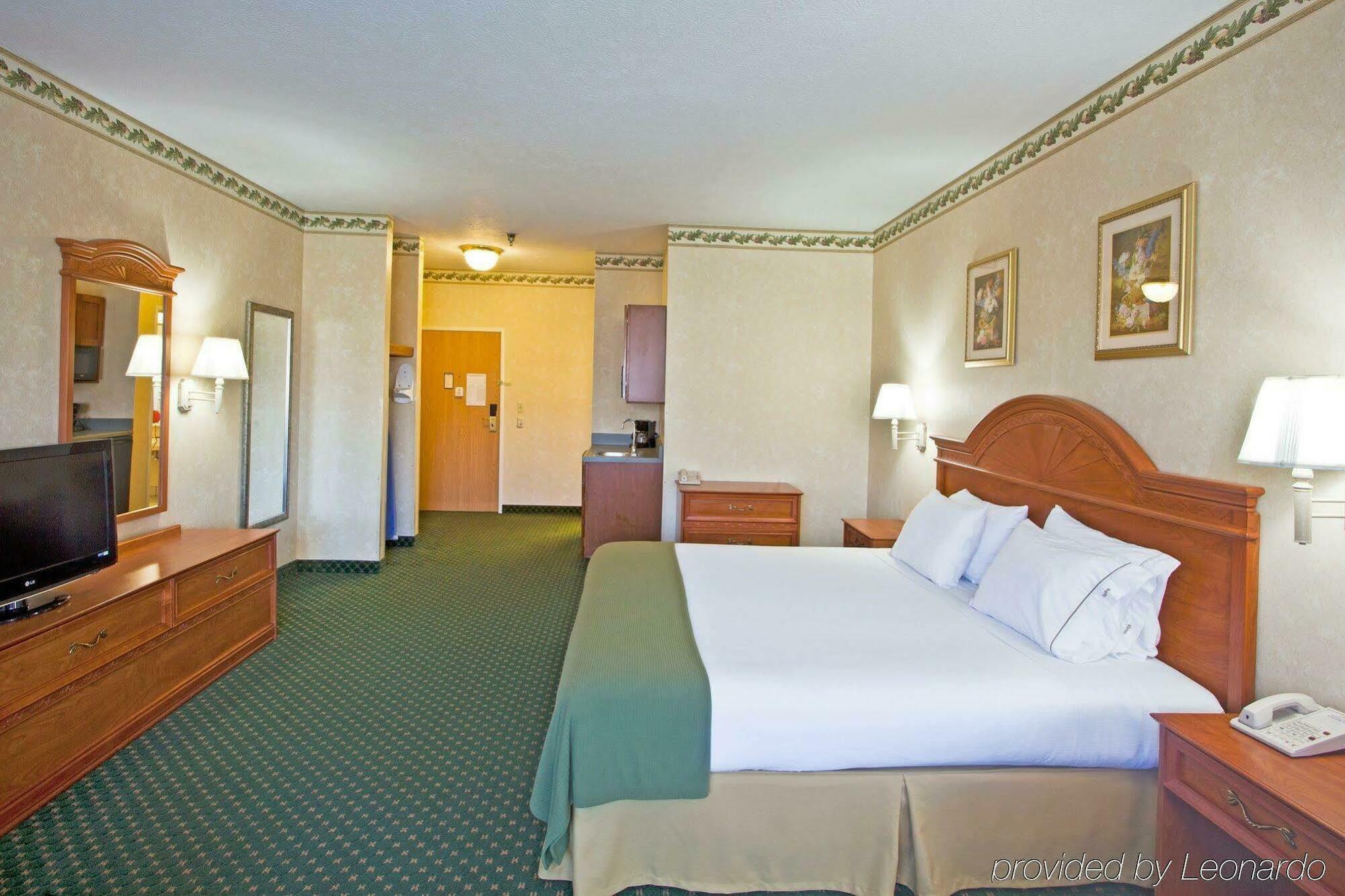 Holiday Inn Express Hotel & Suites Charlotte By Ihg Exteriör bild