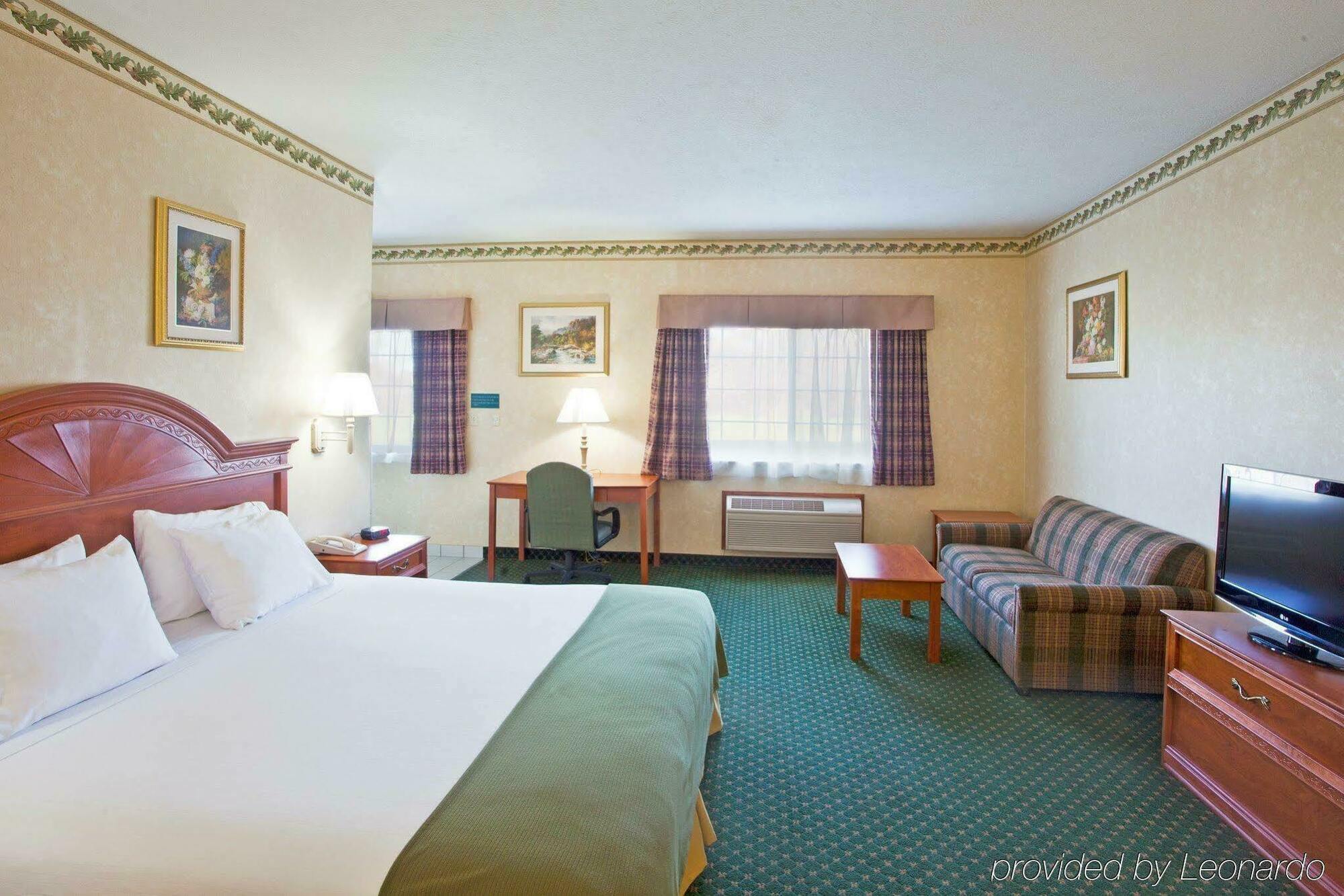 Holiday Inn Express Hotel & Suites Charlotte By Ihg Exteriör bild